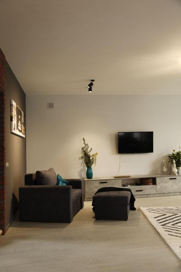 Uzhorod 3 Room Lovely House Esterno foto