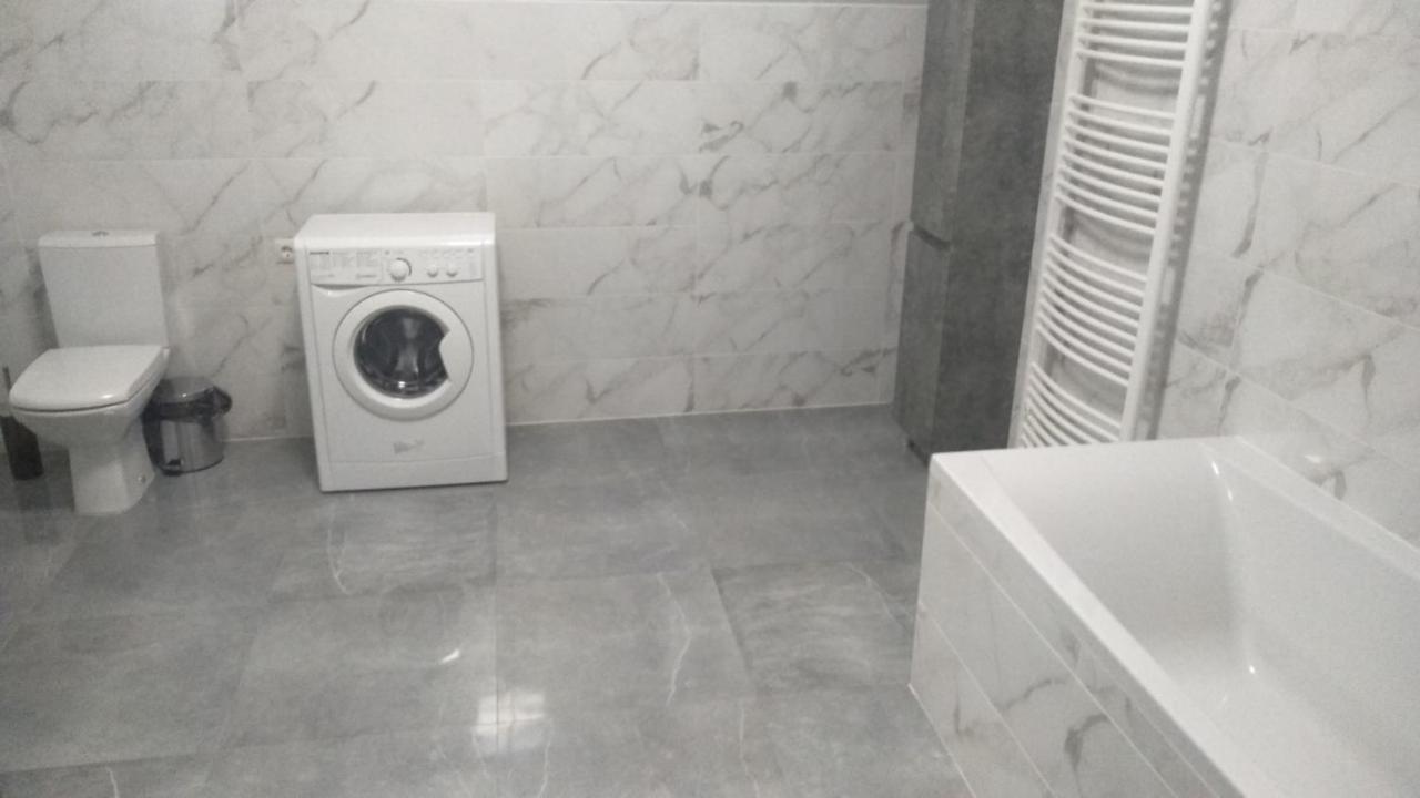 Uzhorod 3 Room Lovely House Esterno foto